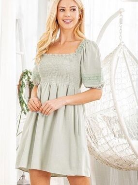 Medium XXXL Smocked Square Neck Puff Sleeve Dress in Sage